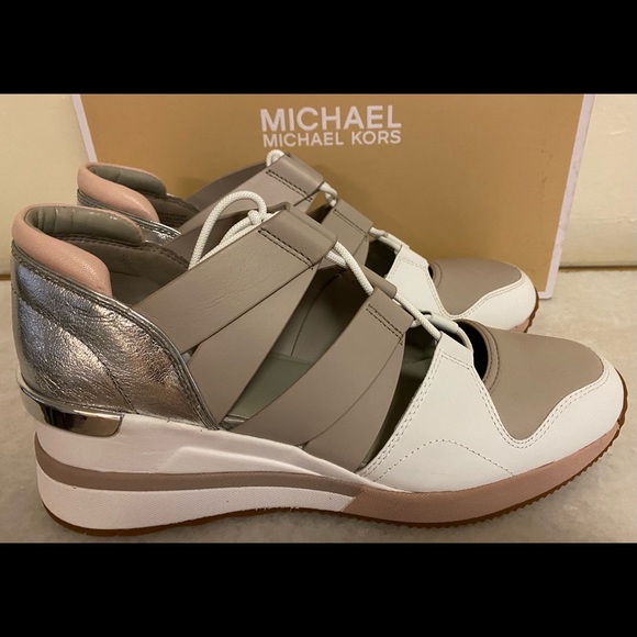 NWT Never Worn MICHAEL KORS Leather Beckett Trainer. Size 9 - Picture 3 of 6